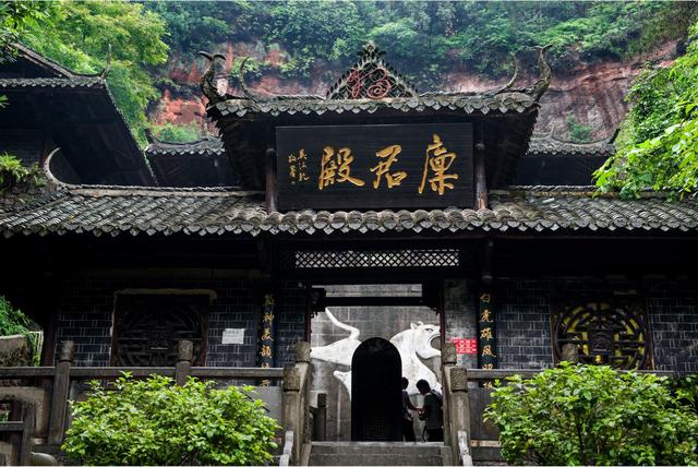 恩施必玩的三个景点，恩施必玩的旅游景点排名前十（三日游路线攻略详细介绍）
