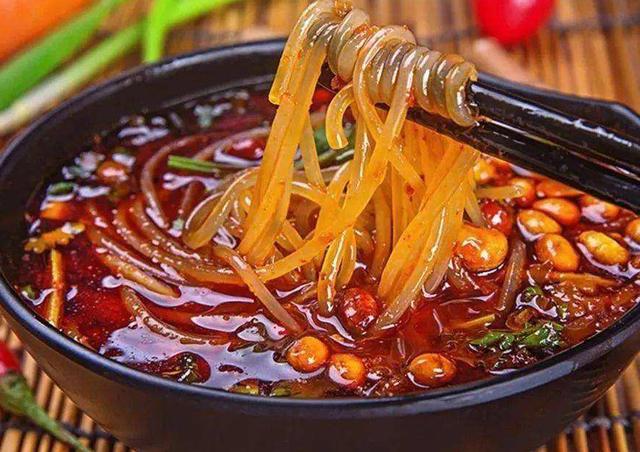 全国各地特色小吃排行榜，广州肠粉、陕西凉皮、螺蛳粉