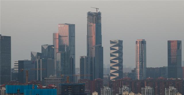 六朝古都十朝都会，南京第一高楼为什么不能再高