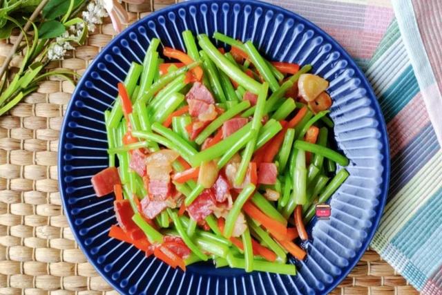 茼蒿怎么做好吃，茼蒿除了炒还可以怎么吃（茼蒿的3种经典吃法）