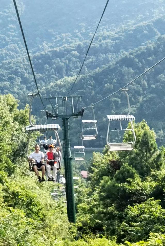 池州石头观音洞，纪念尧舜二帝求贤、躬耕胜迹