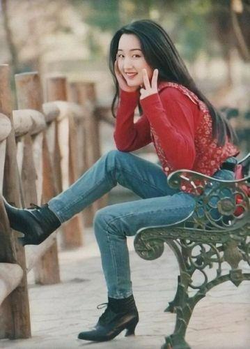 30岁杨钰莹近况如何，曾为爱隐退却身败名裂