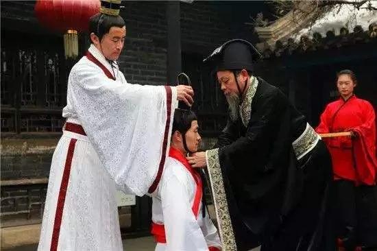古时男子多少岁行冠礼，古代男子20岁行什么礼