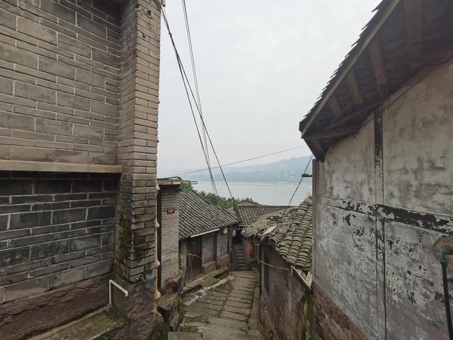 重庆主城周边古镇旅游推荐，我先给你推荐最值得游览的这二十三座
