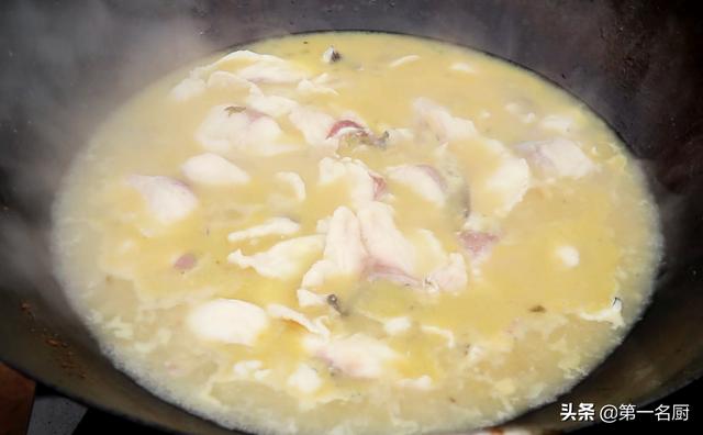 炖鱼放花椒大料吗，炖鱼最好放哪些调料