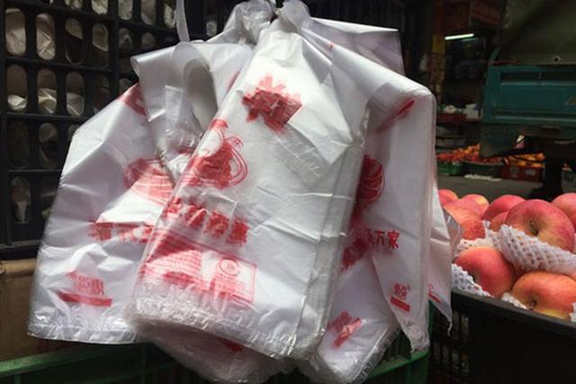 塑料袋危害到底有多大，这几种塑料袋千万别再囤着用了