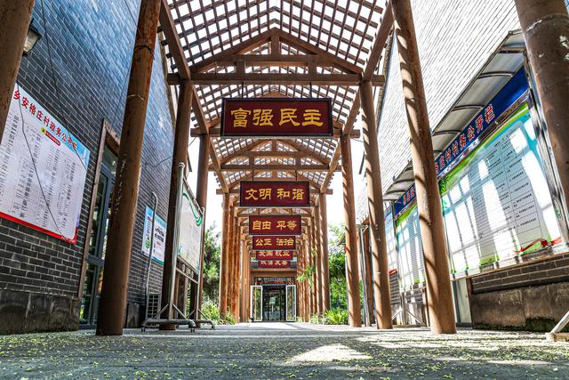 易县旅游景点太行水镇宣传语，文旅小镇河北乡村振兴的特色名片