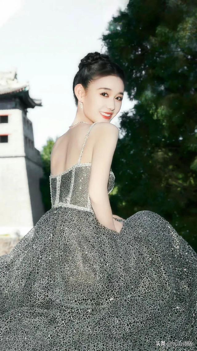 蒋依依新电视剧大全，和《庆余年》的五竹叔搭档