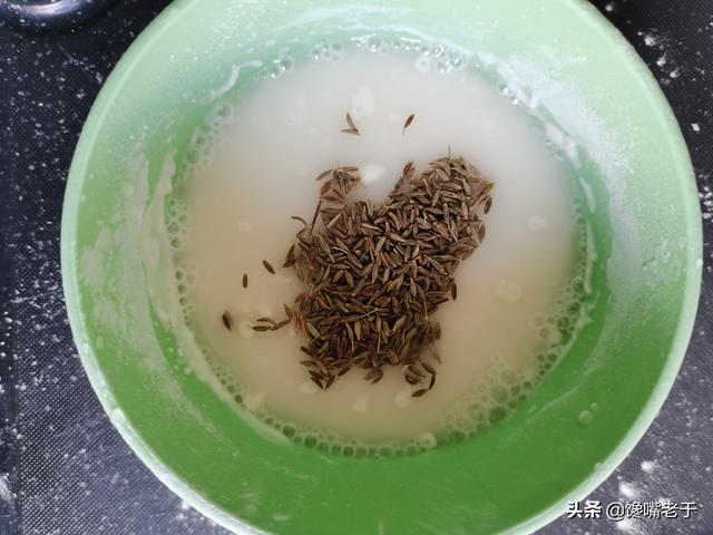 炸馒头片怎么脆又不油，如何炸馒头片酥脆不油腻（炸馒头片不要裹蛋液）