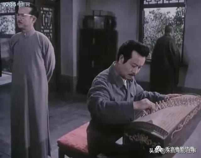 琵琶和柳琴的区别，琵琶和吉他外形区别（中国的哪些传统物件 柳琴）