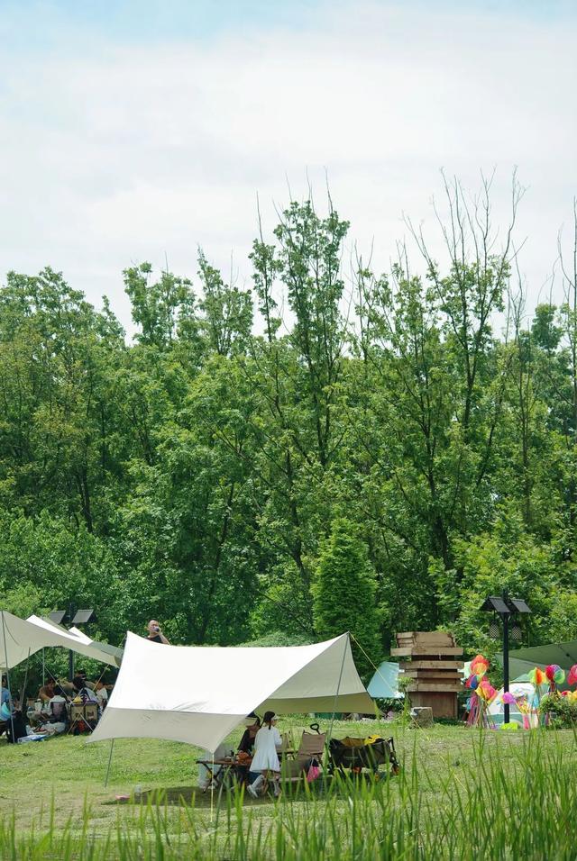 9月成都周边最适合露营，不出成都市区打卡9大露营野餐拍照地