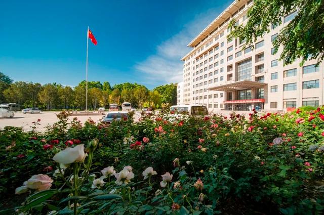 保送北大的数学天才，才华横溢北京女学霸