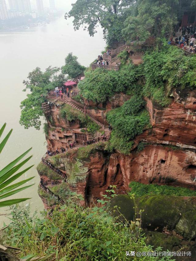 乐山大佛在哪个省，四川乐山大佛景点