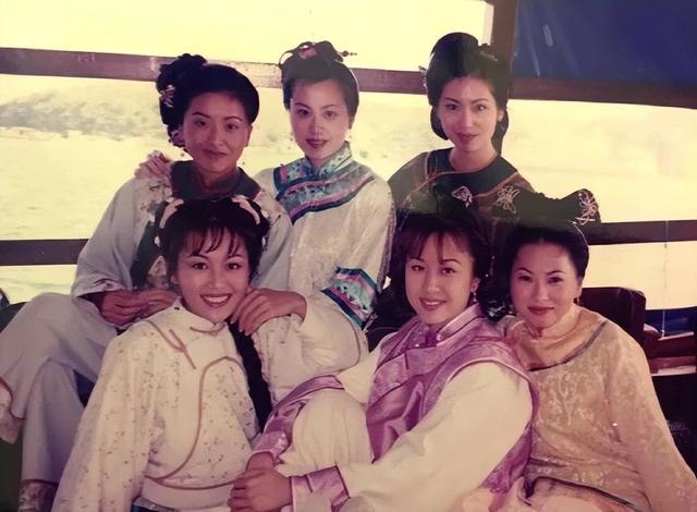 84版鹿鼎记演员们如今样貌，98版鹿鼎记主演24年后重聚