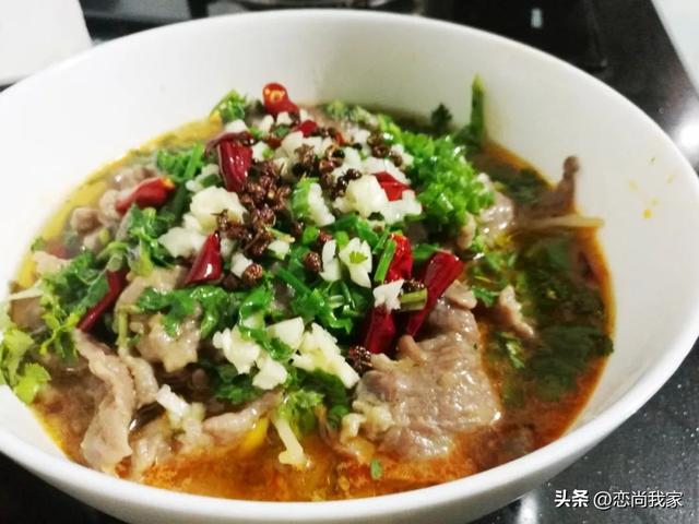 羊肉配什么菜好吃，这个季节吃羊肉配什么菜好吃（羊肉片别总是涮着吃）