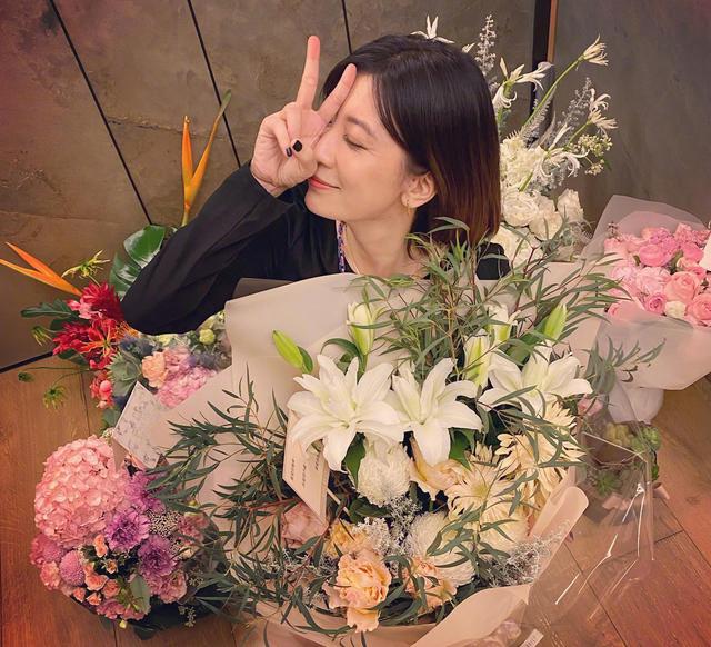 46岁贾静雯再谈前夫落泪，与前夫对簿公堂