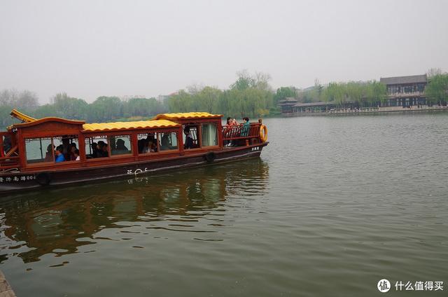 厦门大明湖春节有什么好玩的地方，厦门大明湖畔：水仙绽放贺春来