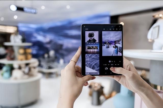 三星折叠屏手机，7.6英寸120Hz三星折叠屏手机来了（三星最新折叠屏手机第三代）