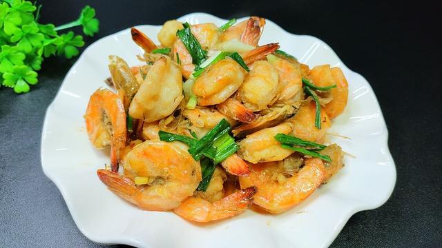 带壳冻大虾怎么做好吃，冷冻大虾怎么做好吃又简单的做法