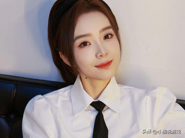 lpl四小花旦rita，Rita首晒性感睡衣照