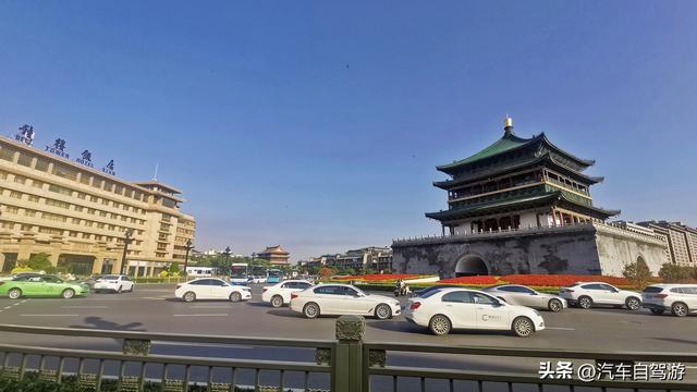 西安的钟楼是多少人记忆中的景点，穿行西安北院门