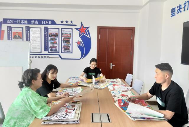 青少年禁毒主题绘画，看看学生娃手绘的禁毒漫画