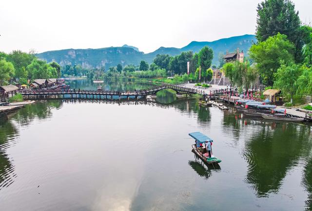 易县旅游景点太行水镇宣传语，文旅小镇河北乡村振兴的特色名片