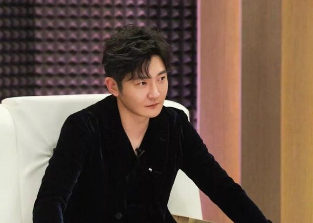 郭京飞和鲍莉儿子，老男孩郭京飞与鲍莉闪婚