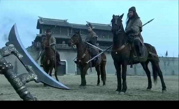 新三国三英战吕布，新三国三英吕布（刘备都差一点挂了）