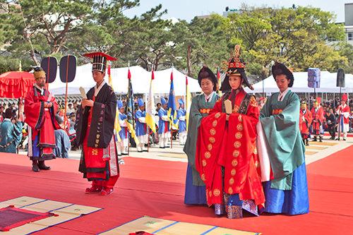 韩国总统府青瓦台地图，青瓦台的风水诅咒