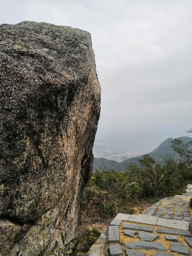 东山岛十大网红景点 苏峰山，绝美山海大观深圳第三峰