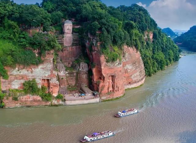乐山大佛景区简介游记，乐山大佛游记