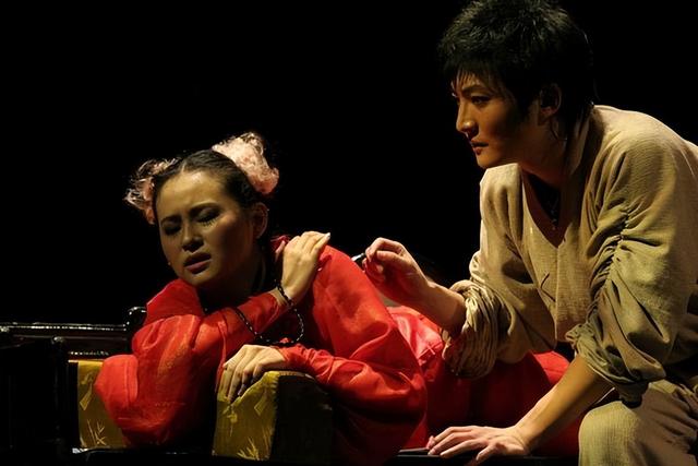 郭京飞和鲍莉儿子，老男孩郭京飞与鲍莉闪婚