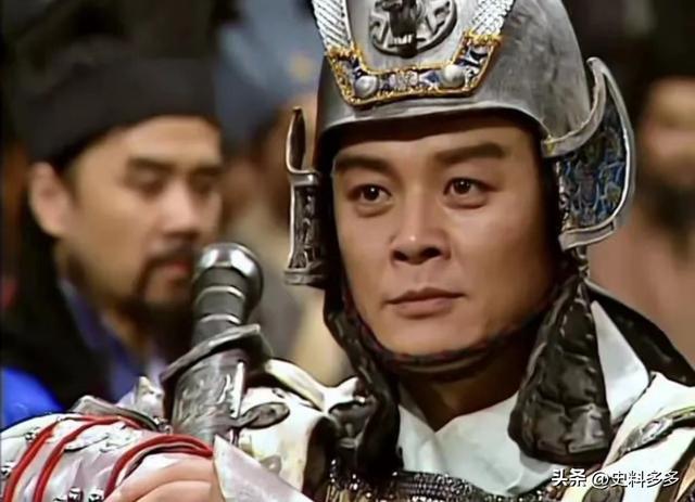 三国唯一可被称为儒将的美周郎，三国中最好的武将和最好的谋士