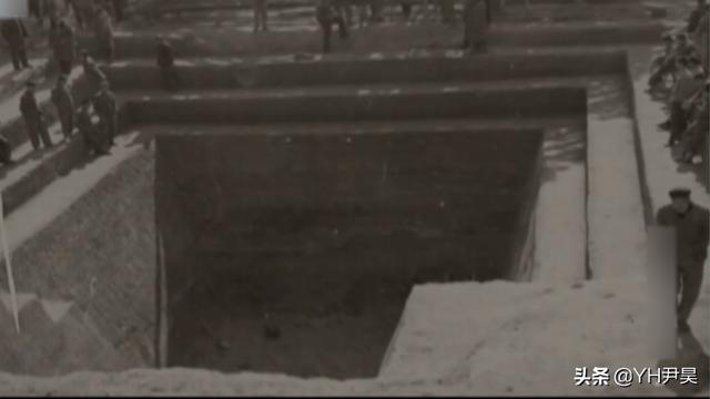 清代古墓发现奇怪女尸，历经百年五官却清晰可见