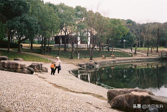 复古情怀胶片相机满满的仪式感，九款实用仿拍立得胶片感APP大测评