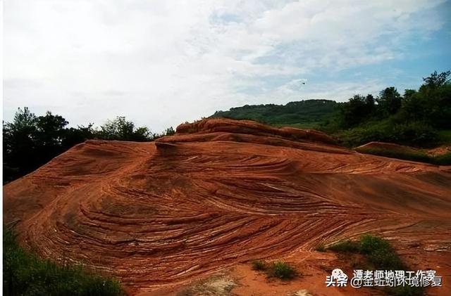 我国的土壤分类有哪些，中国15种主要土壤类型和具体分布地区