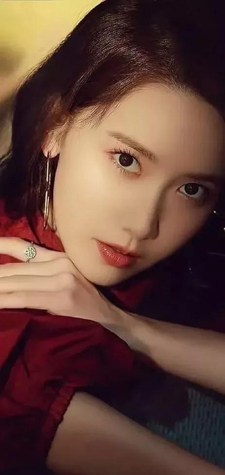 林允儿清爽写真壁纸，林允儿高清写真美图