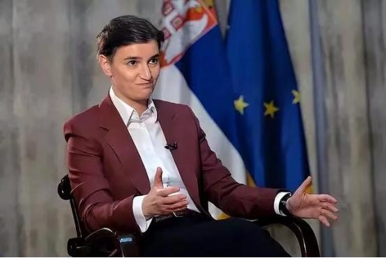 塞尔维亚女总理个人简介，塞尔维亚高颜值女总理
