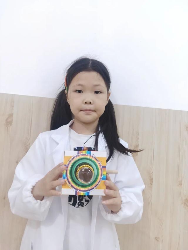 投影仪的成像原理，投影仪和放大镜成像原理（可以让投影更“长寿”）