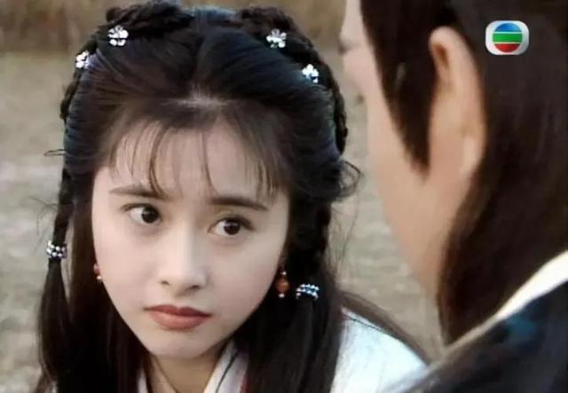 天龙八部钟灵简历，你是来看乔峰打架的吗