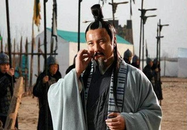 元始天尊把封神大任交给姜子牙，元始天尊下令姜子牙封神