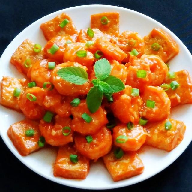 虾怎么摆盘好看图片，大虾年夜饭摆盘