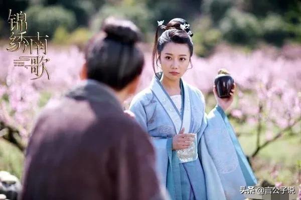 十大古装女明星穿衣搭配，7位女星古装梳单马尾