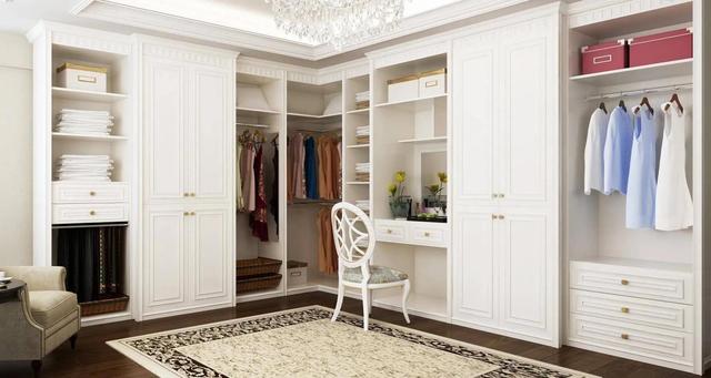 定制衣柜和成品衣柜到底哪个好，成品衣柜和定制衣柜的区别分析