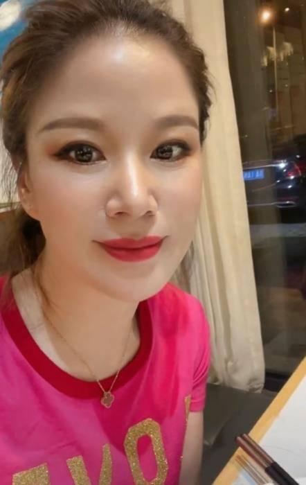 相声周炜个人简历，有人说希望他能扛起相声大旗