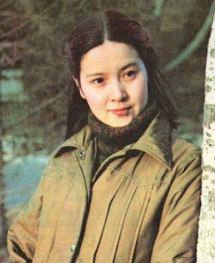 没有整过容的女明星，90年没整过容的女明星（“不老女神”现原形）