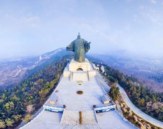 河南商丘永城芒砀山景区，中原河南名胜古迹之一