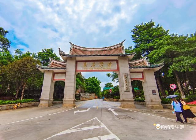 厦门浪漫海滩，夏天就要去玩水