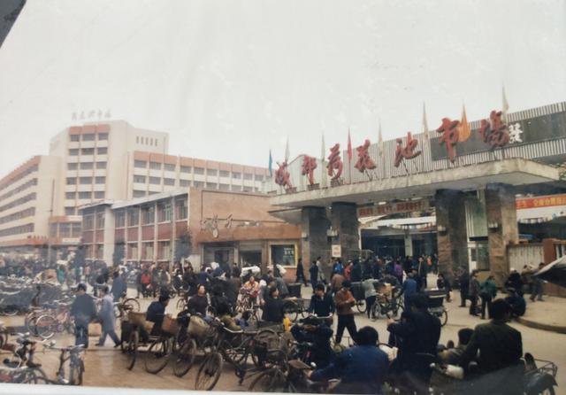 成渝新高铁站规划图，成渝铁路通车70年